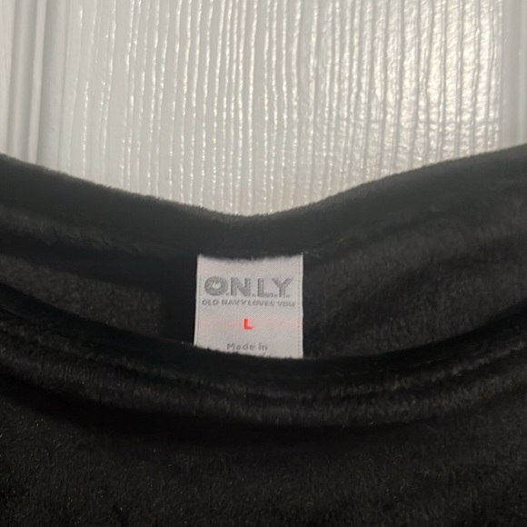 Old navy velour tank - Picture 2 of 4